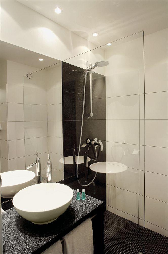 Motel One Rostock Kültér fotó